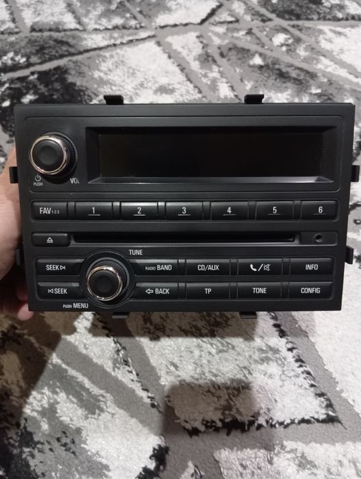 Продам автомагнитолу от Шевроле Кобальта.