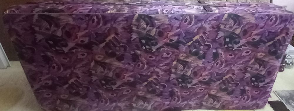 Două saltele de vânzare