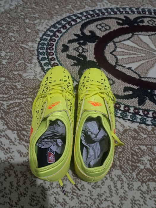 Продам сороконожка ,43размер adidas
