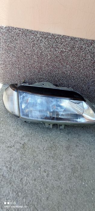 Два фара за Рено Лагуна 1