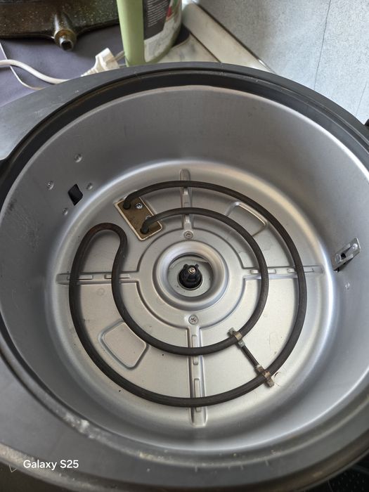 Продам мультиварку Delonghi