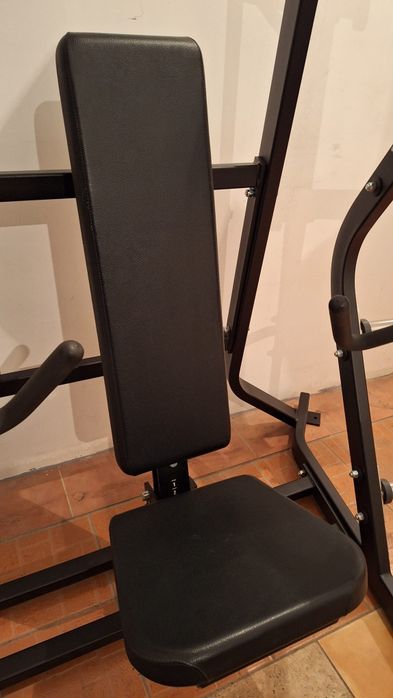 Hammer strength presa piept iso lateral