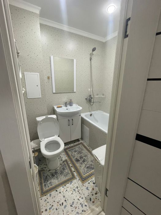 Кв посуточно и почасово , центр ( Зигзаг)