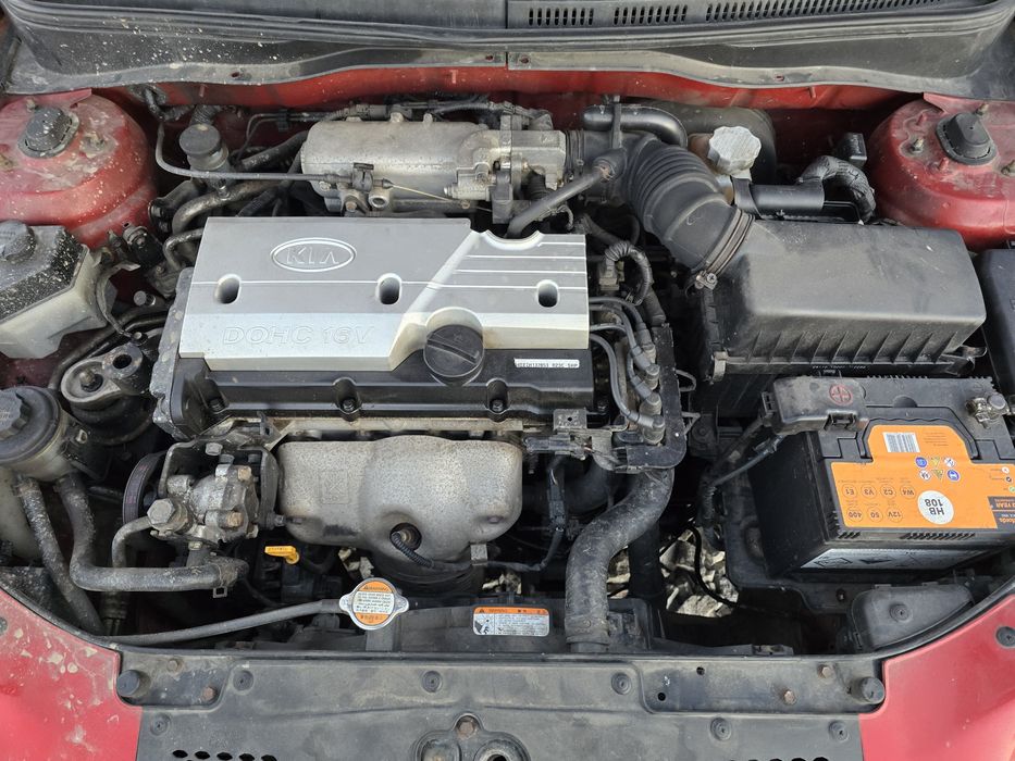 Продавам киа рио на части