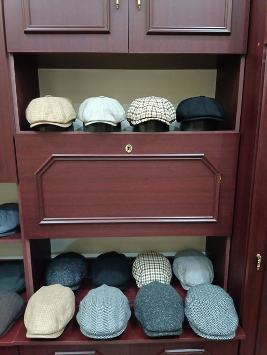 Головные уборы фуражки