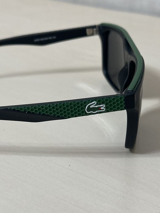 Очки lacoste (неоригинал)