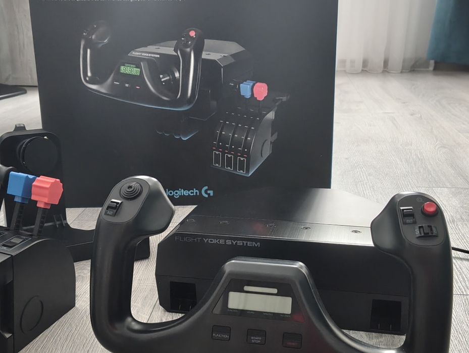 Vând Logitech G Flight Yoke System – Ca nou+cutie originala.