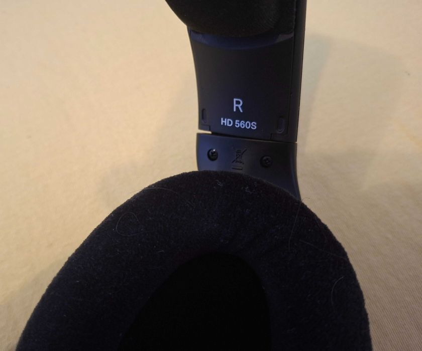 Casti Sennheiser HD 560S impecabile, factura, garantie.