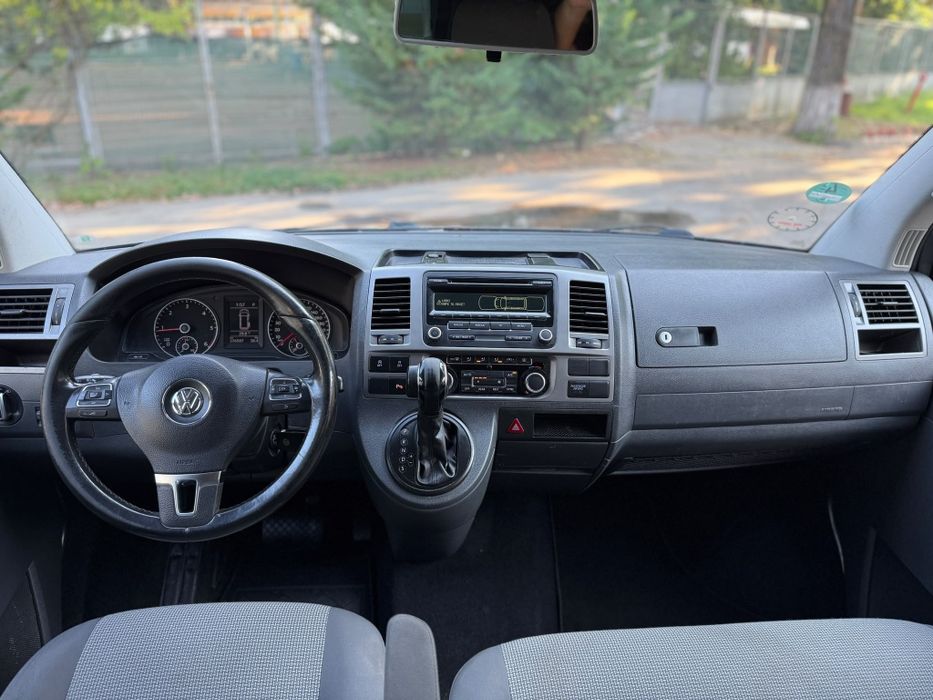 VW  Caravelle 2013 9 Locuri