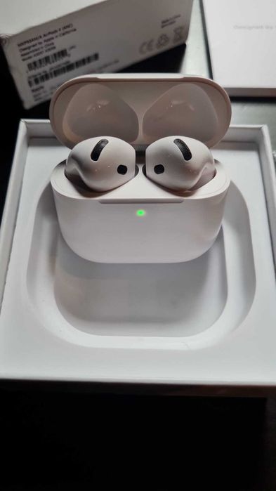 Apple airpods 4-Active Noise Cancelling