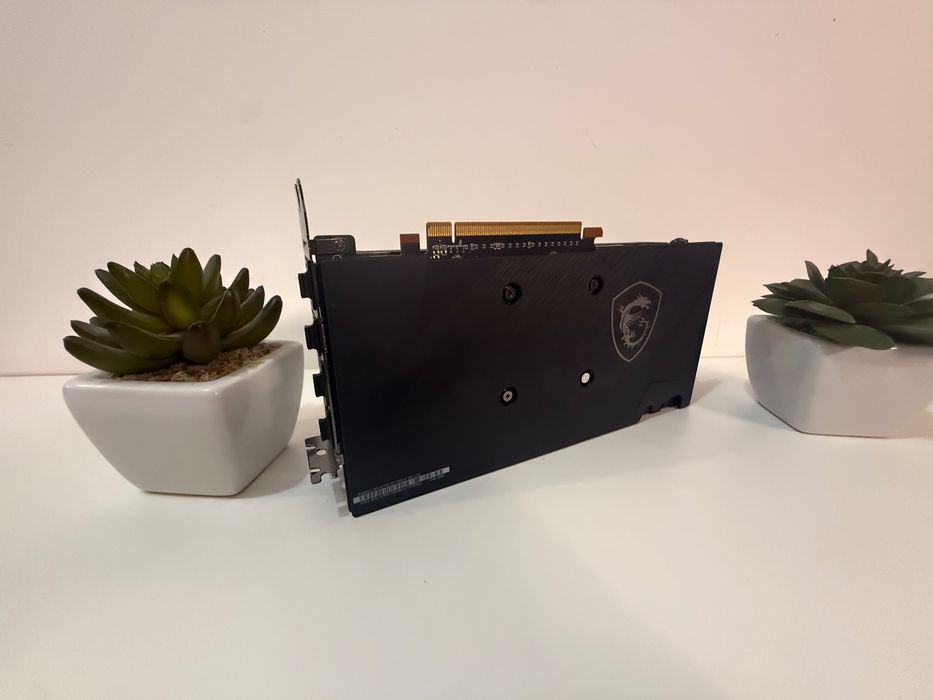 PlăcaVideo AMD Radeon RX 6700 XT 12GB
