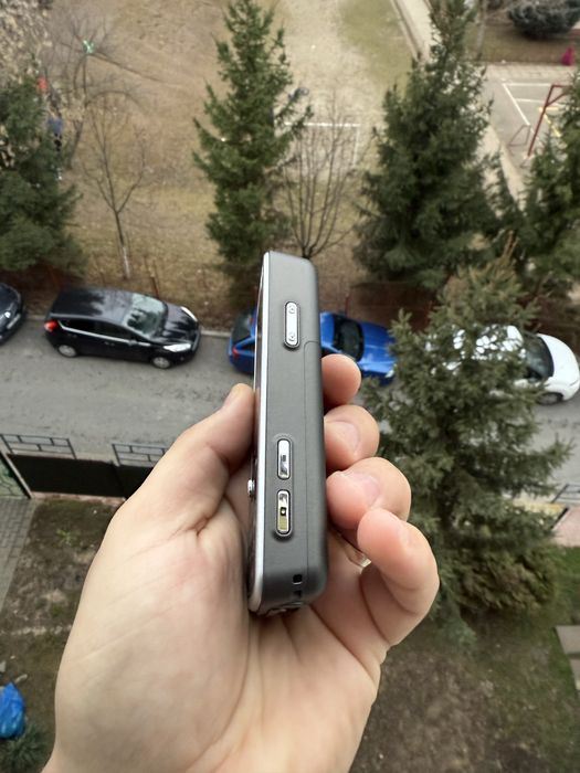 Nokia N77 si Nokia 7500 Prism