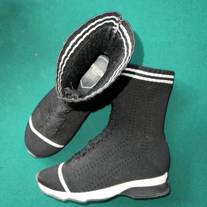 Маратонки и токчета