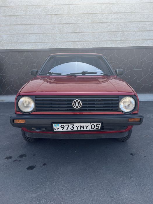 Volkswagen Golf 2 моно впрыск 1.8 АКПП