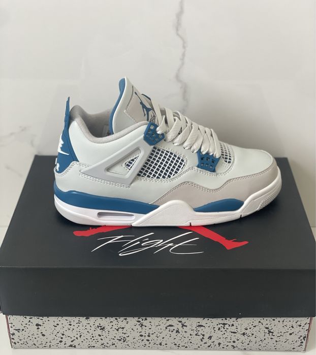 Air Jordan 4 Military Blue Retro 2024 Black Metallic Cement Univesity