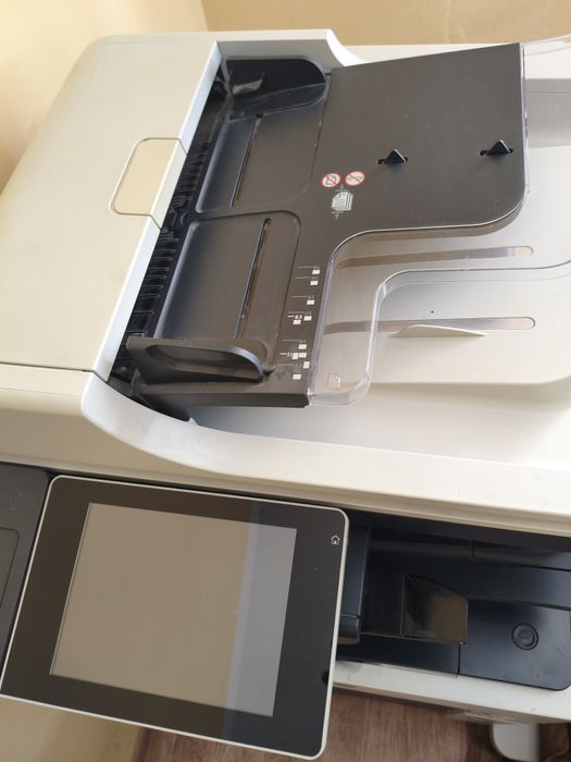 Принтер для типографии HP M725