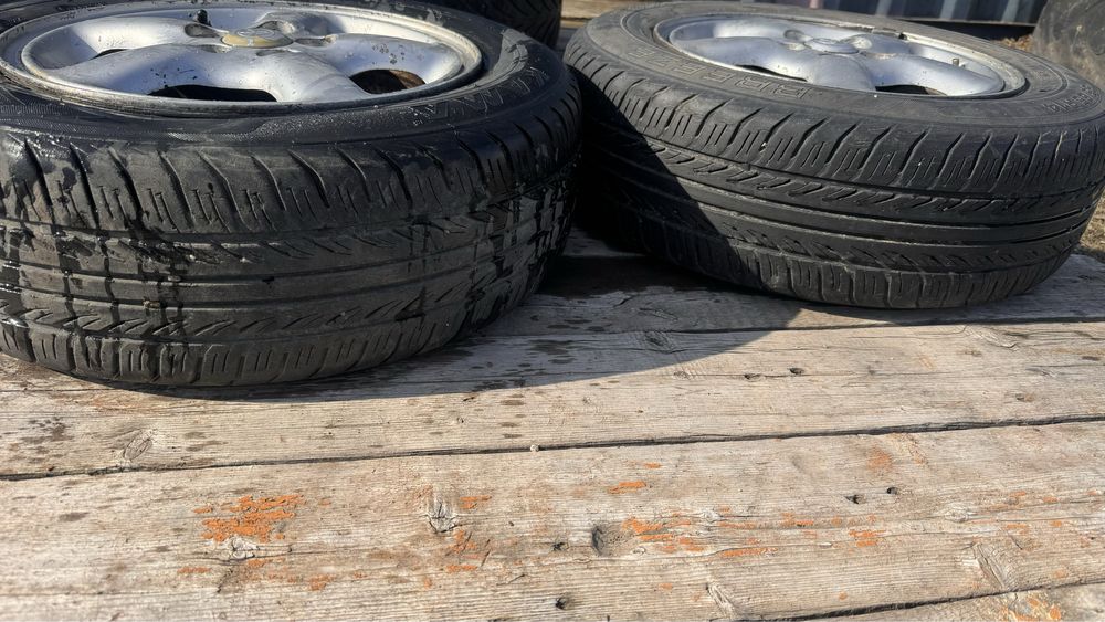 Продам шины легковые