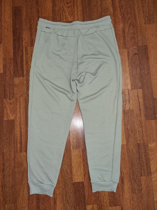 Pantaloni bărbați