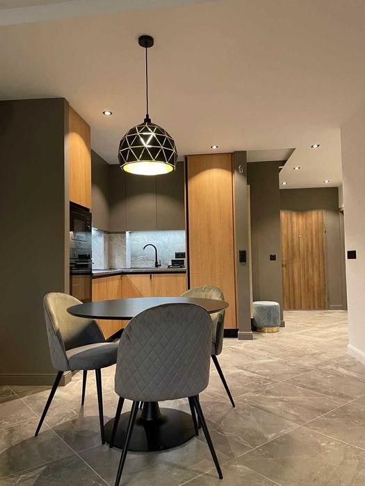 Дава се под наем Двустаен апартамент в София, Кръстова вада - 73 кв.м за 897.6 € - Снимка #3