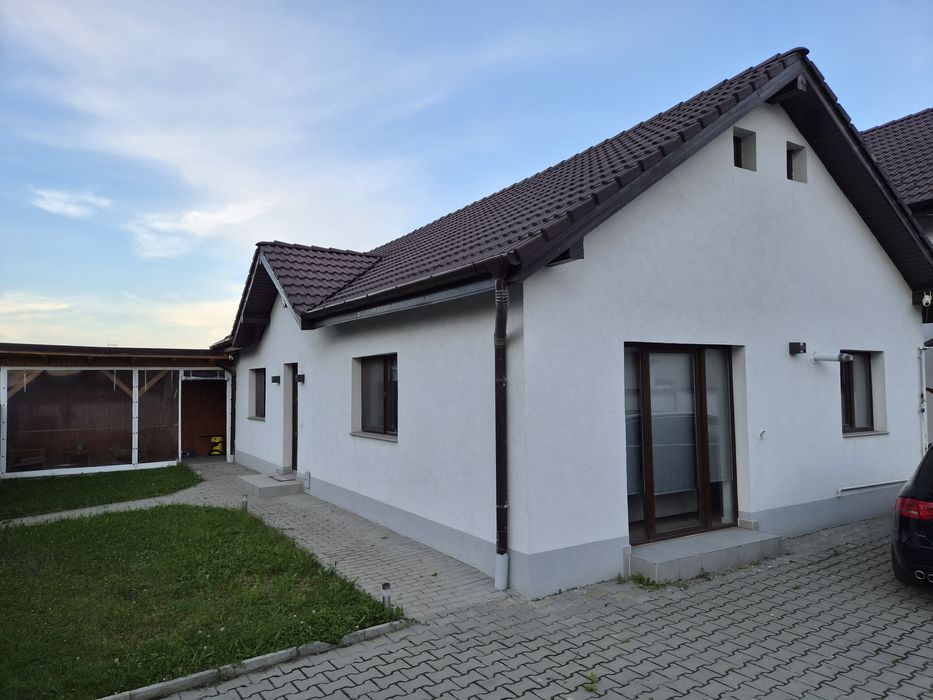 Casa individuală de vânzare direct de la propietar!