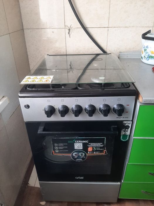 Продам газовую плиту !!!