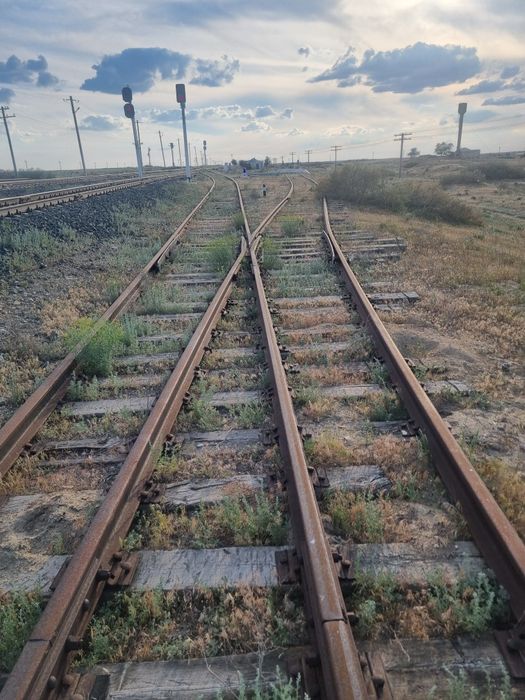 Рельс продается с основанием