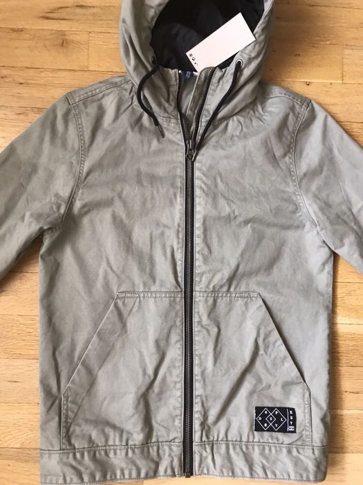 Ново с етикета НМ  меко и стилно дънково яке  ПОДАРЪК ПО ИЗБОР