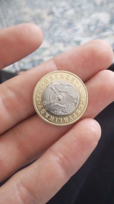 Сирек кездесетің 100 теңге