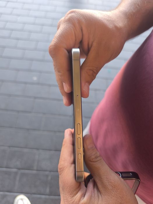 Iphone 15 pro impecabil
