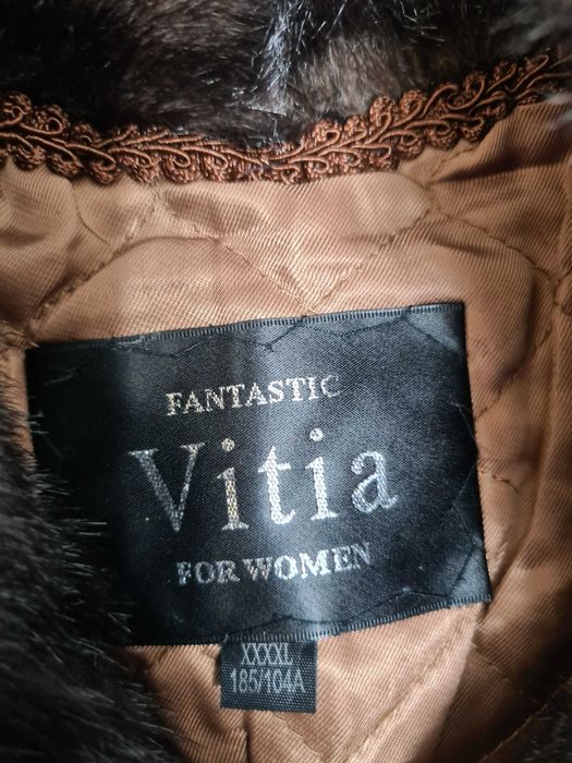 Haina de blana moderna si eleganta