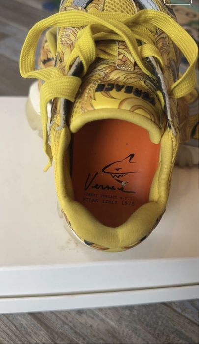 Versace adidasi dama 37