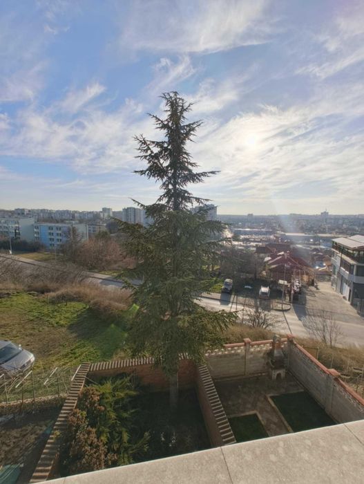 Продава се Къща в Добрич, Дружба 1 - 410 кв.м за 854 €/кв.м - Снимка #7