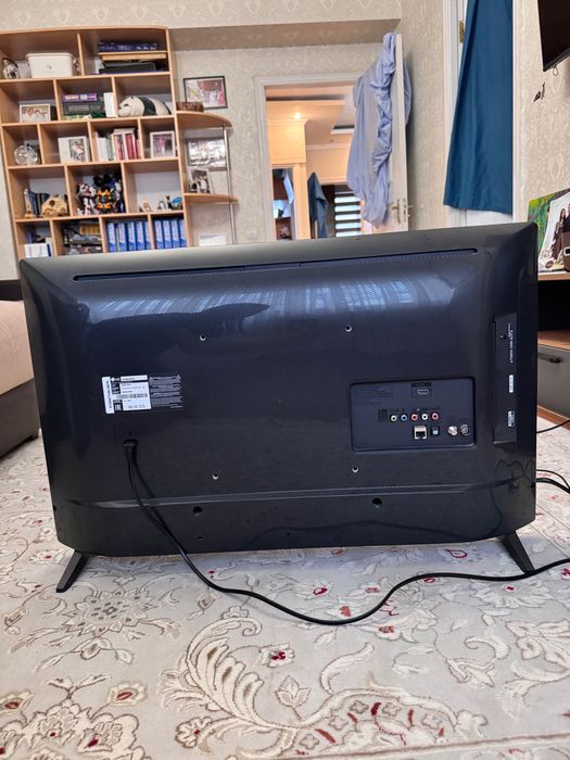 Продам телевизор LG + смарт приставка Xiaomi