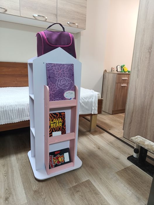 Органайзер за учебници и тетрадки