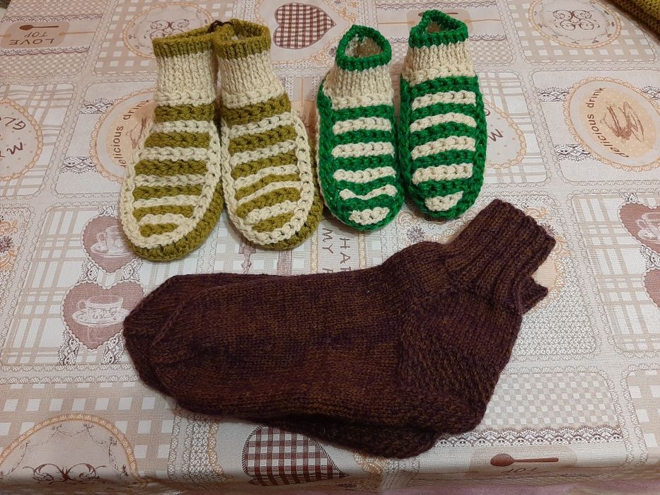 Вязаные носочки ,