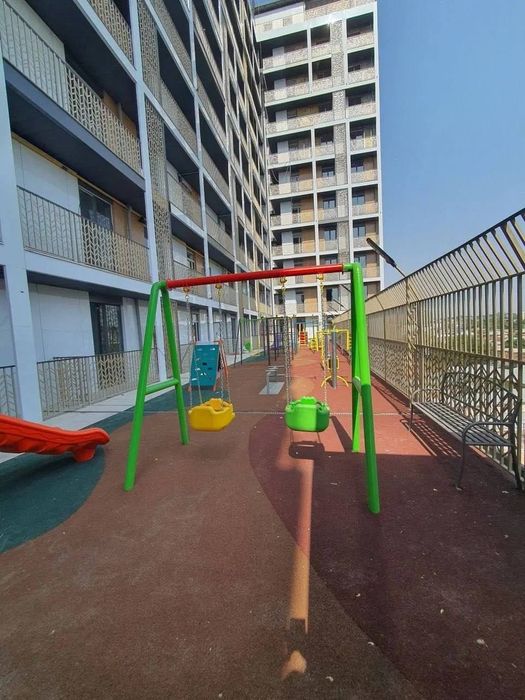 Olmozor Tumanida Novostroyka Sotiladi