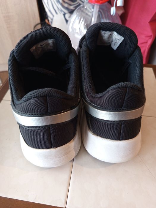 Маратонки "Nike"42 номер