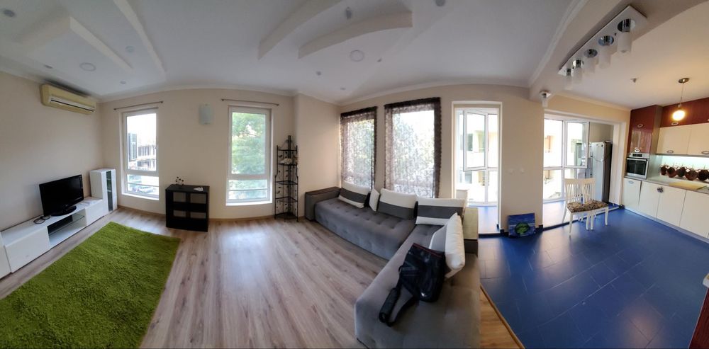 Дава се под наем Тристаен апартамент в Бургас, Лазур - 95 кв.м за 598.23 € - Снимка #1