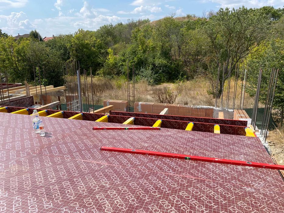 Фирма Недялков Инвест груб строеж, Огради, външни, и вътрешни ремонти