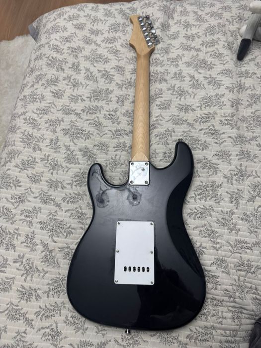 Электрогитара Levinson