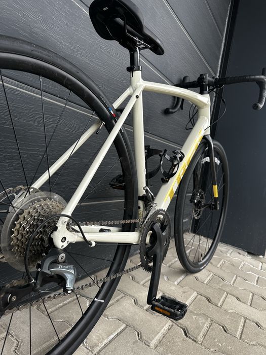 Шосеен велосипед Trek Domane AL 4 - 56см 2x10 Tiagra