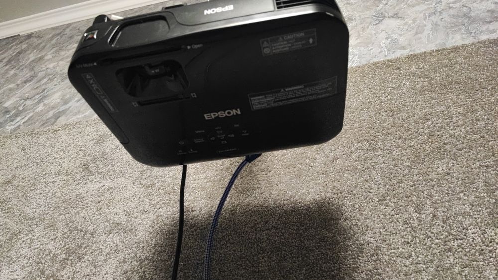 Проектор epson .