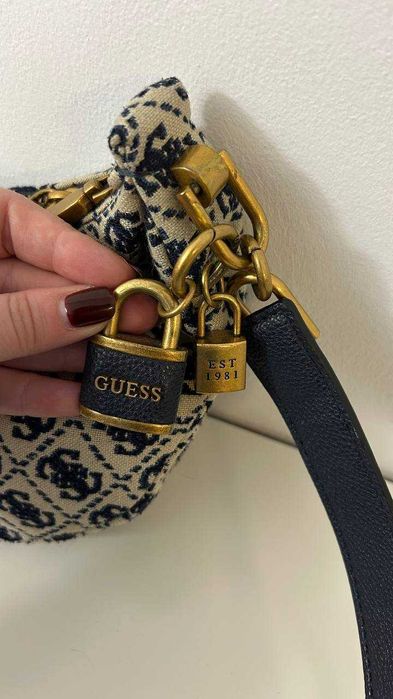 Geantă de mână pentru femei Guess