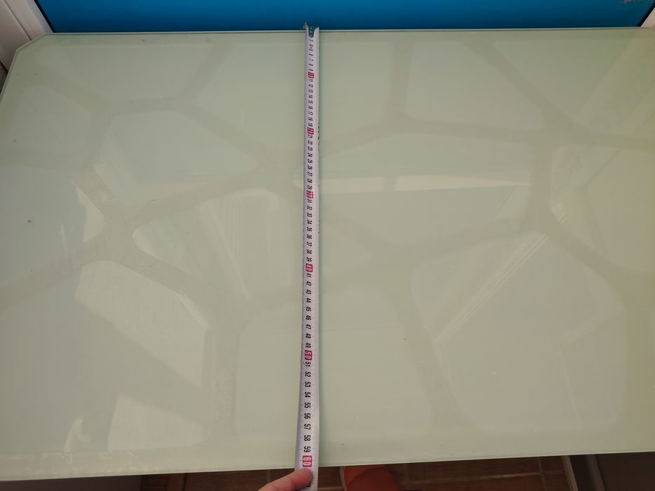 Продается кухонный стол