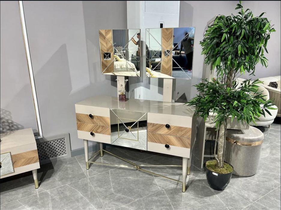 Спальный гарнитур турецкий Б/у