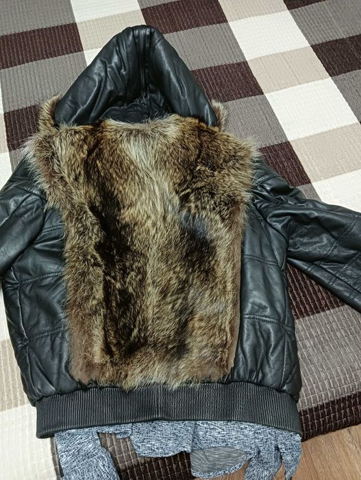 Продам зимнюю куртку