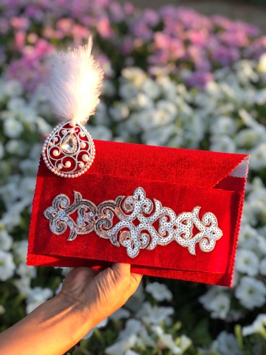 Сырға салу бұйымдары