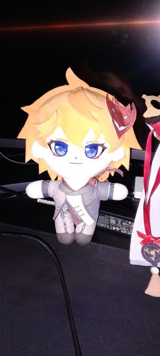 Продам игрушки из игры Геншен