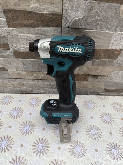 Акумулаторен ударен винтоверт Makita DTD157Z, LXT, 18 V,