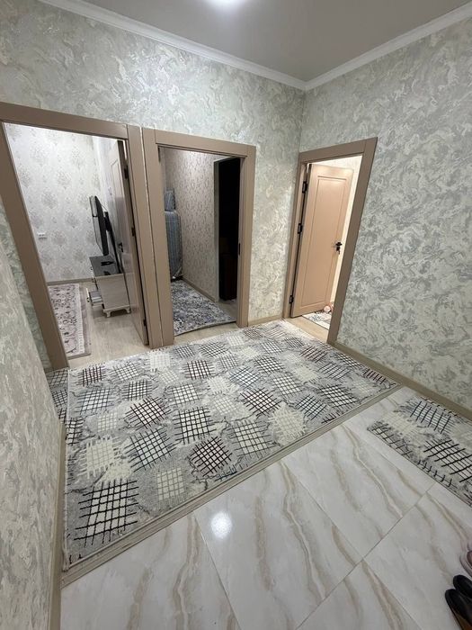 Shayx bozorcha tomonda 3 xonali uy sotiladi